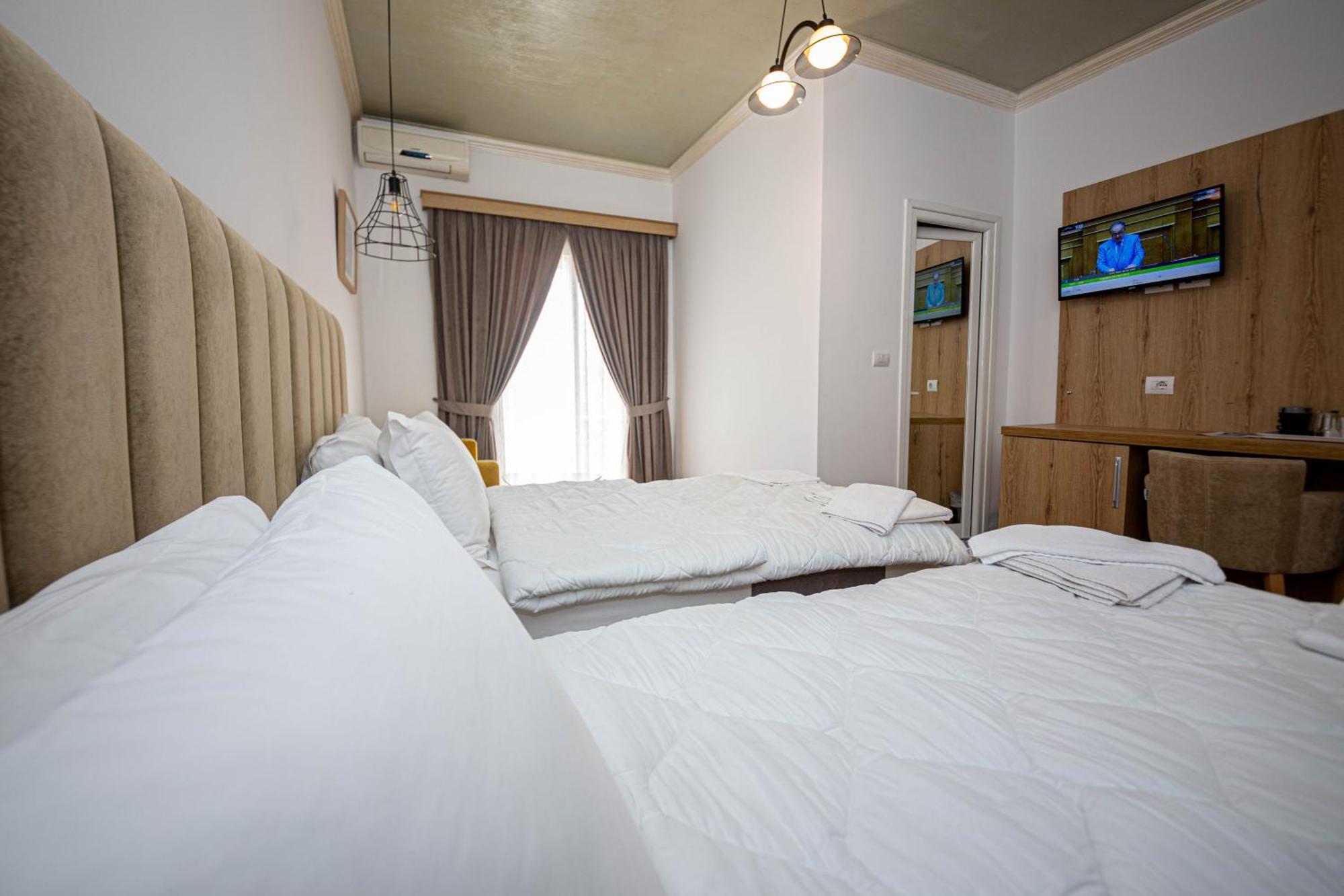 Hotel Murati คซามิล ภายนอก รูปภาพ
